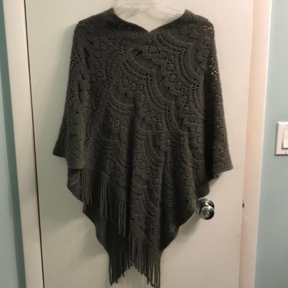 Gray Sweater Poncho - Picture 3 of 3